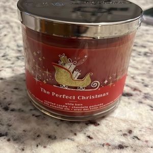 New.  bath and Bodyworks the perfect Christmas candle